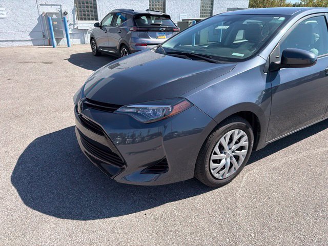 Used 2017 Toyota Corolla LE w/ Carpet Mat Package (TMS) FWD image 2