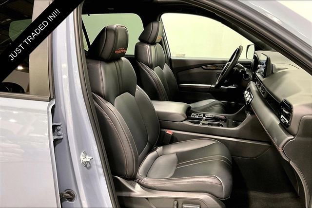 Used 2023 Honda Pilot TrailSport image 7