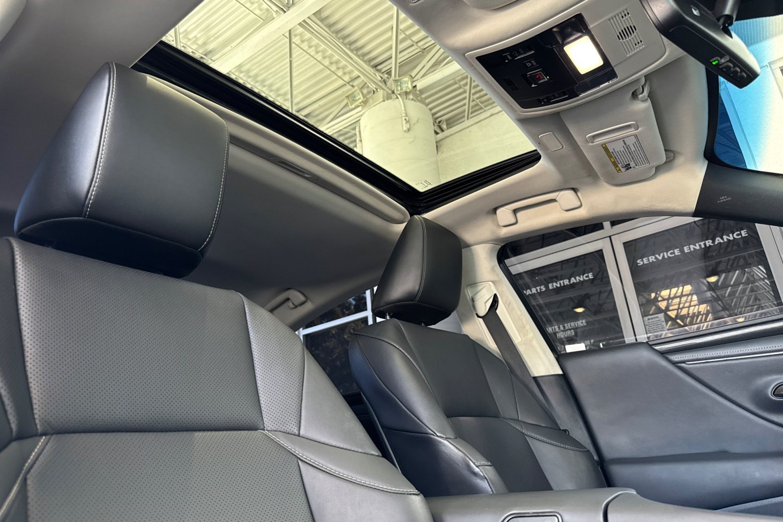 Used 2024 Lexus ES 350 w/ Accessory Package (Z1) FWD image 20