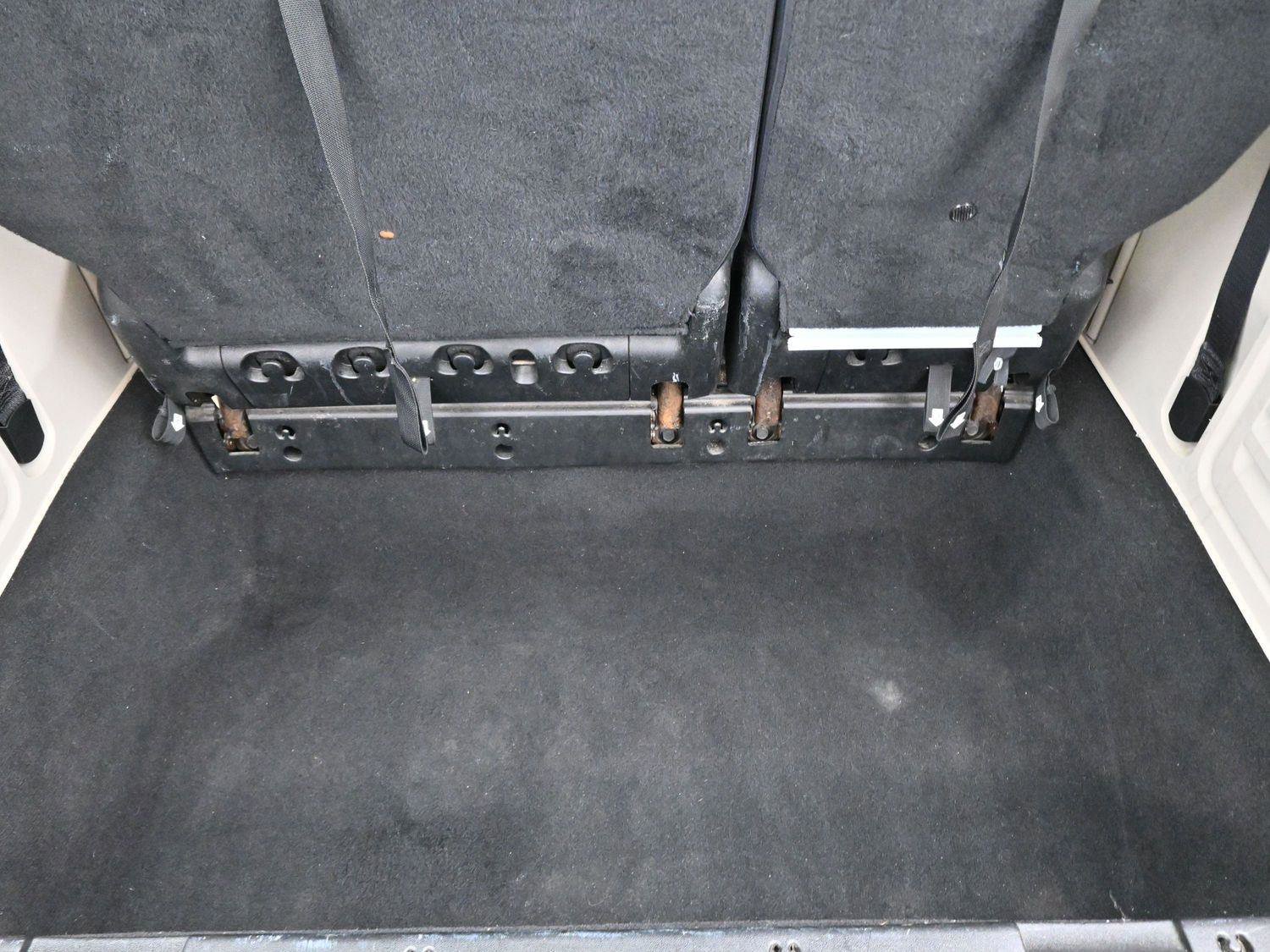 Used 2018 Dodge Grand Caravan SE w/ UConnect Hands-Free Group image 10