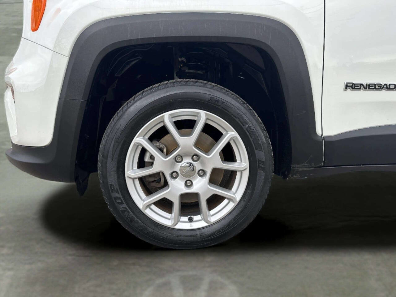 Used 2020 Jeep Renegade Sport w/ Sport Appearance Group AWD/4WD image 34
