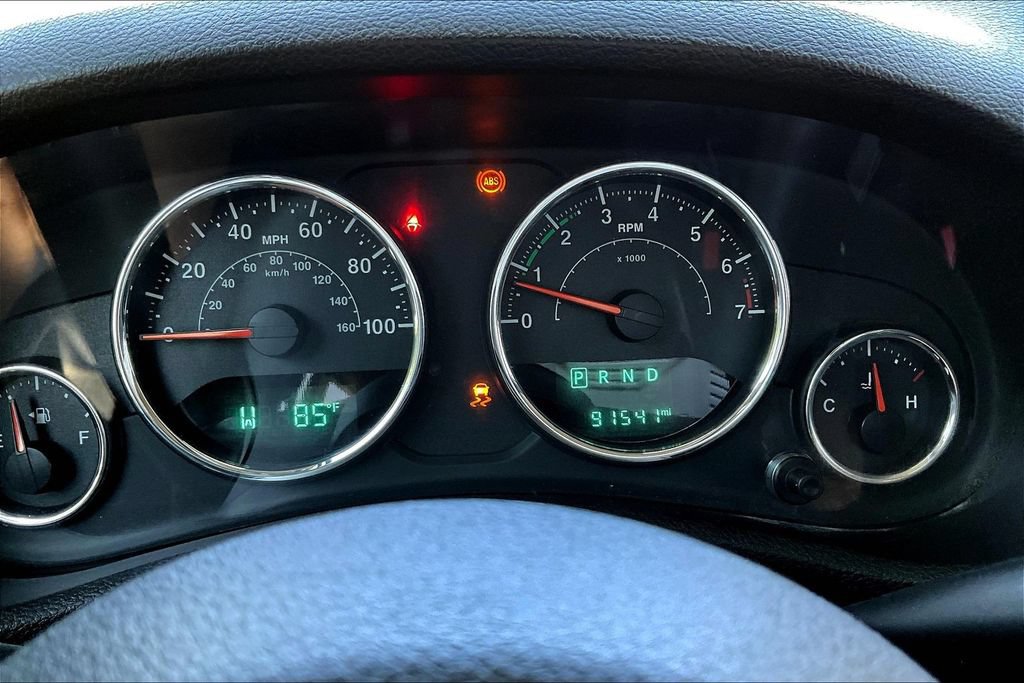Used 2016 Jeep Wrangler Unlimited Sahara AWD/4WD image 12