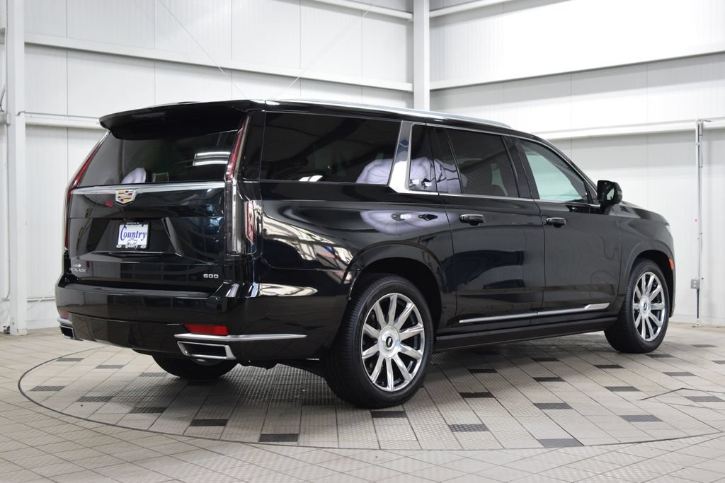 Used 2024 Cadillac Escalade ESV Premium Luxury Platinum AWD/4WD image 7