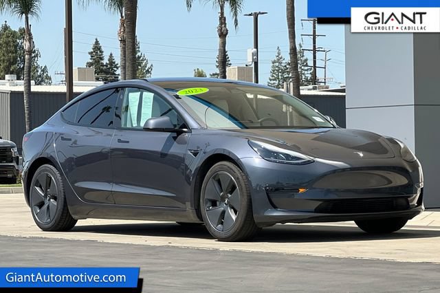 Used 2023 Tesla Model 3 Standard Range RWD image 1
