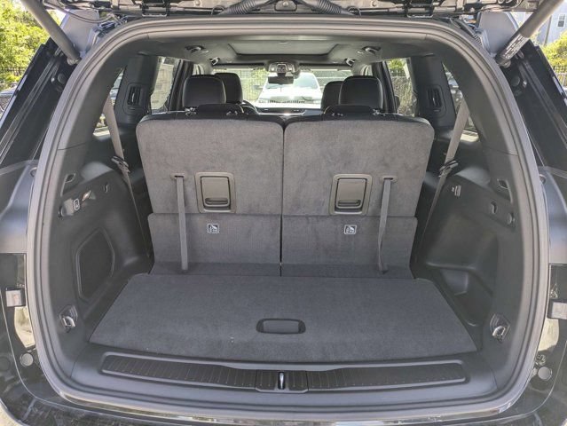 New 2026 Jeep Grand Cherokee L Limited w/ Luxury Tech Group II AWD/4WD image 12