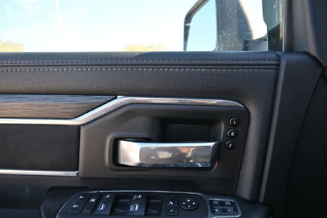 Used 2024 RAM 3500 Laramie w/ Night Edition AWD/4WD image 21