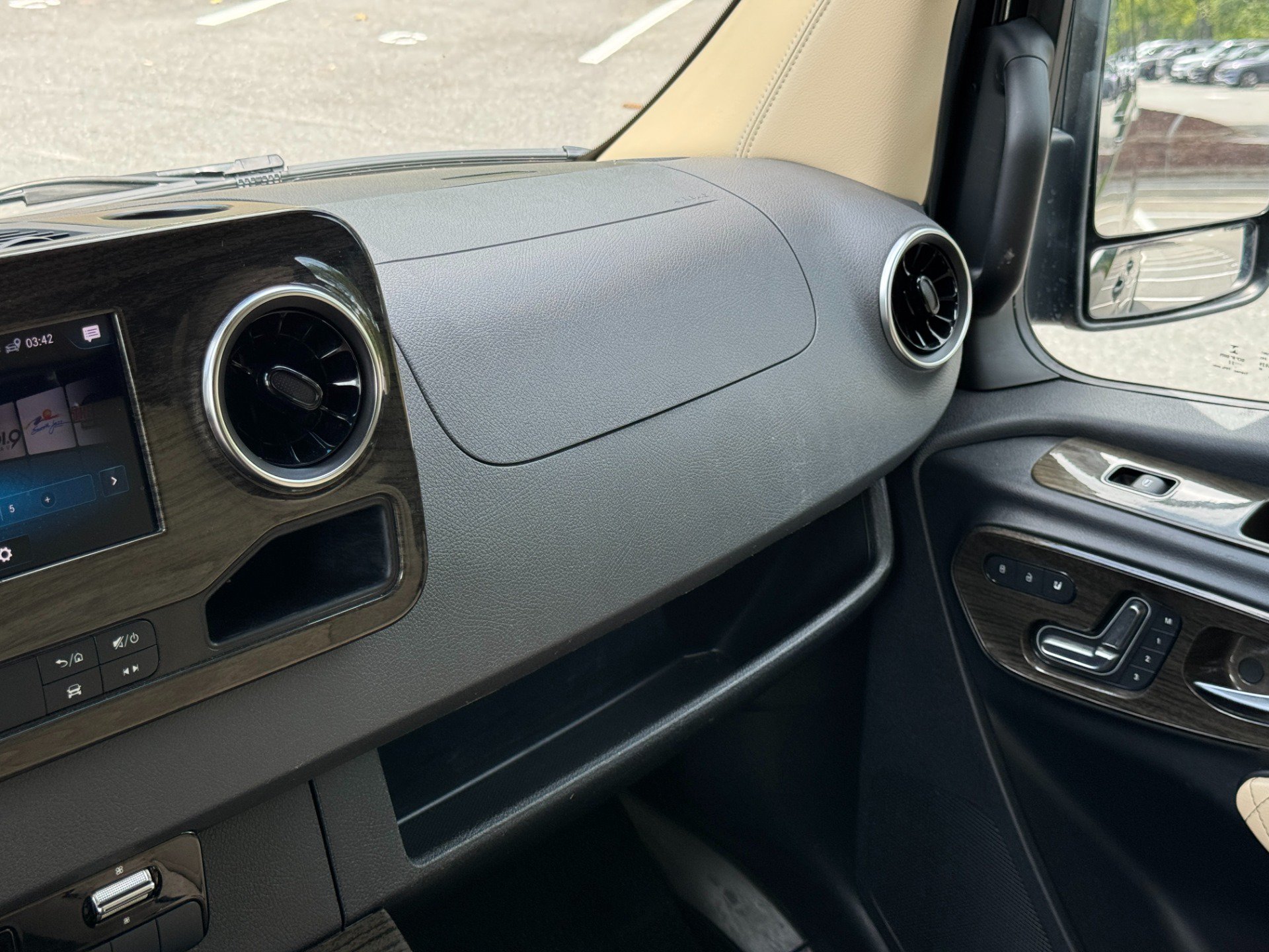 Used 2022 Mercedes-Benz Sprinter 3500 image 47