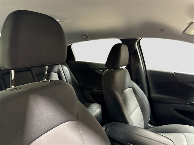 Used 2017 Chevrolet Malibu LT image 24