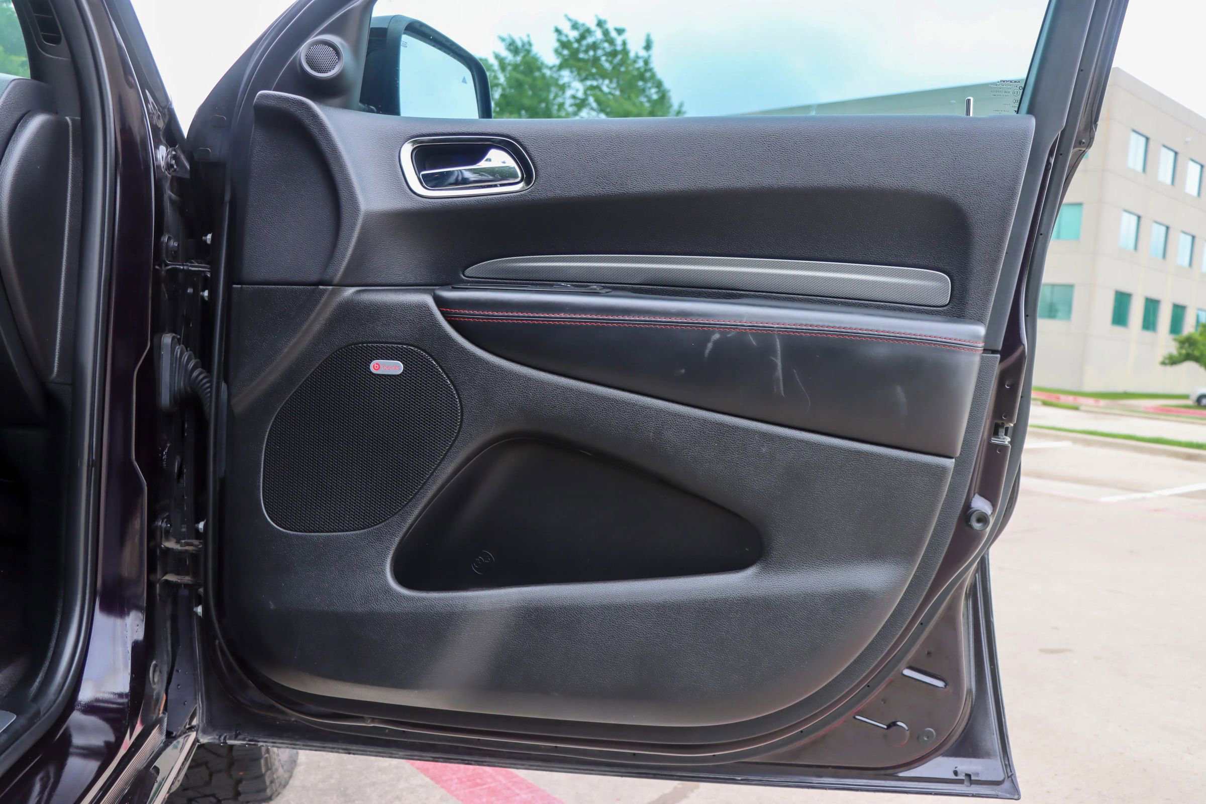 Used 2018 Dodge Durango R/T w/ Technology Group AWD/4WD image 10