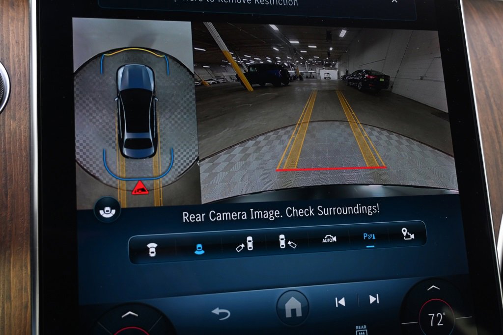 Used 2023 Mercedes-Benz C 300 4MATIC Sedan image 30