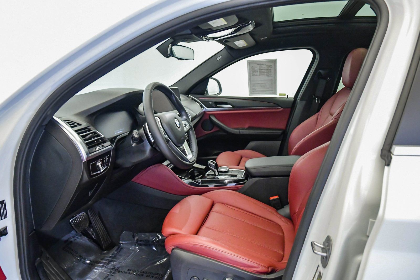 Certified 2023 BMW X4 xDrive30i w/ Premium Package image 16