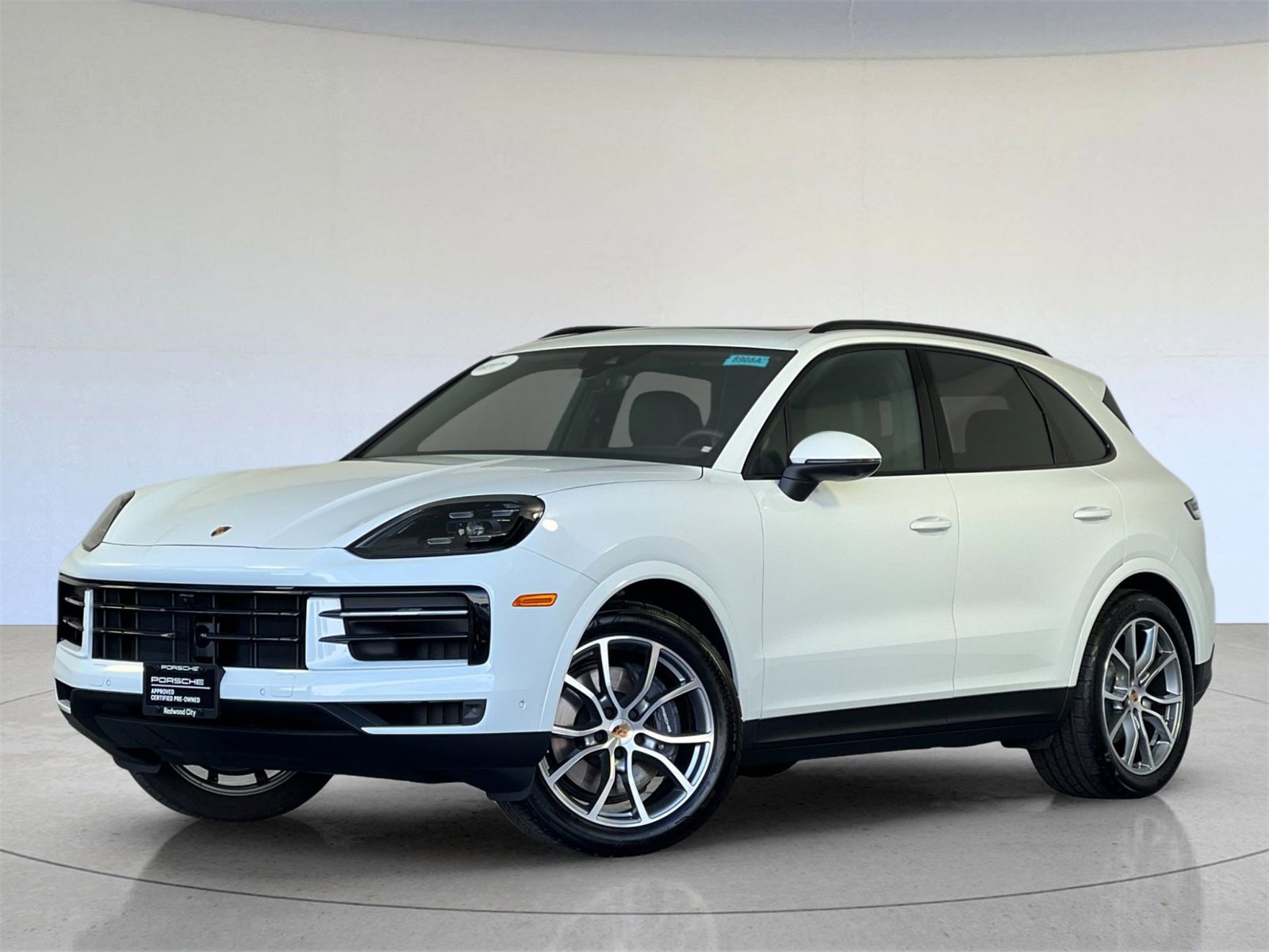 Certified 2025 Porsche Cayenne image 1