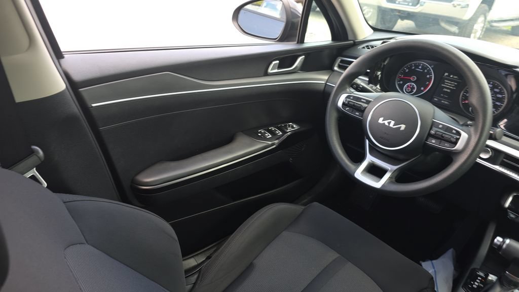Used 2023 Kia K5 LXS FWD image 26