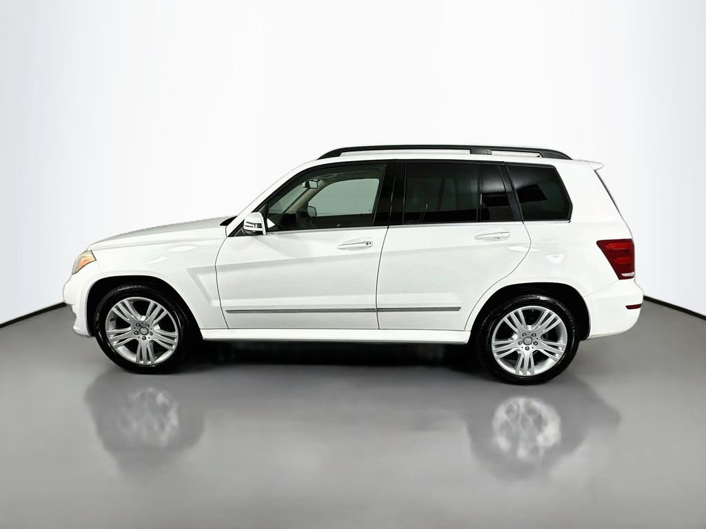 Used 2015 Mercedes-Benz GLK 350 4MATIC image 2