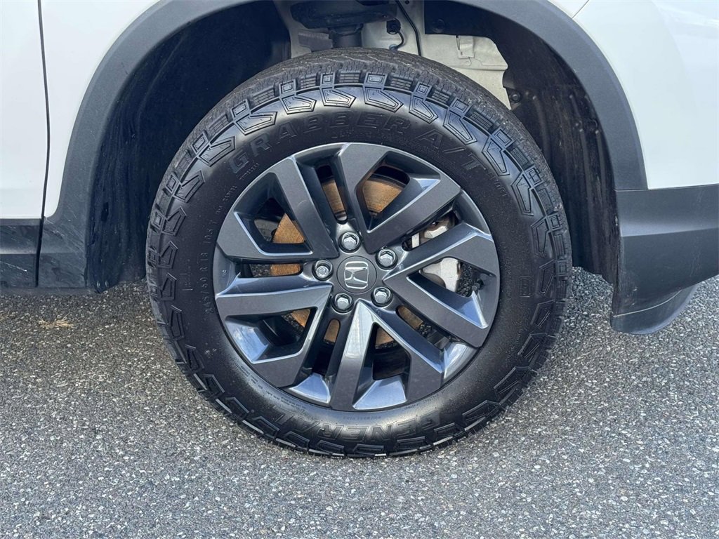 Certified 2024 Honda Ridgeline Sport image 6