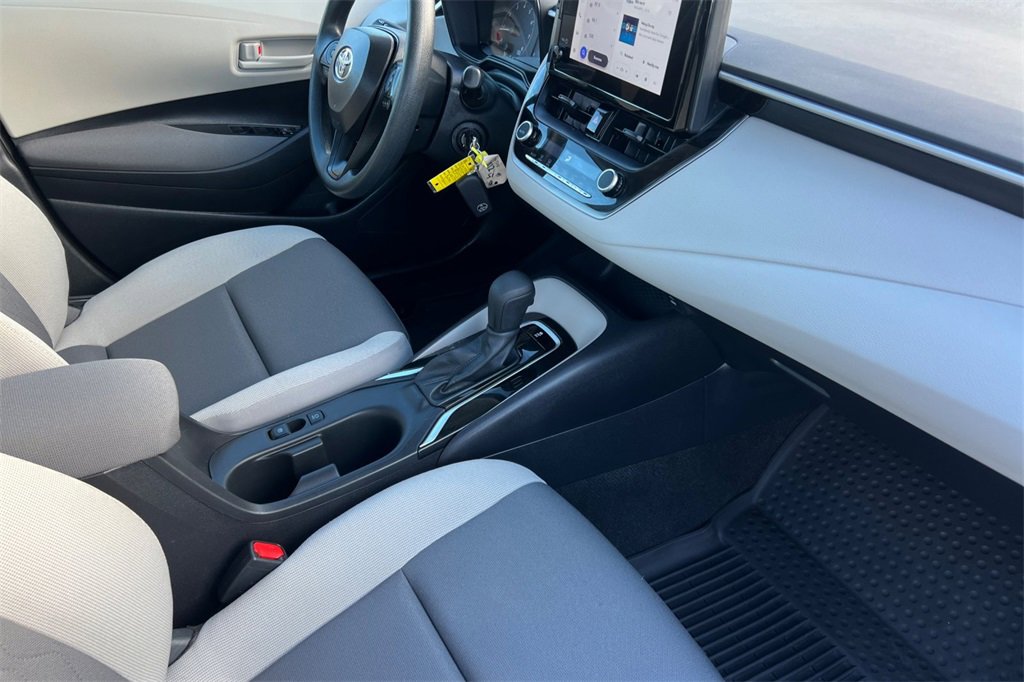 Certified 2025 Toyota Corolla LE image 14