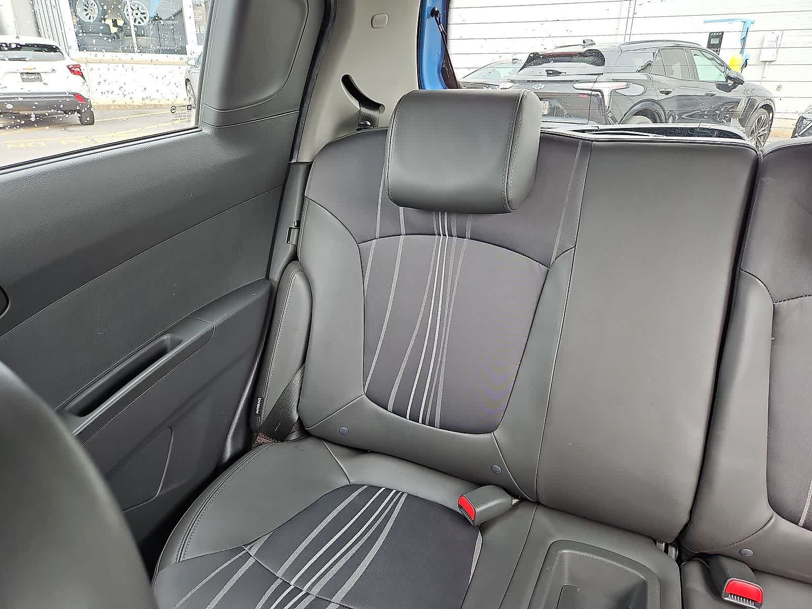 Certified 2014 Chevrolet Spark LT FWD image 13