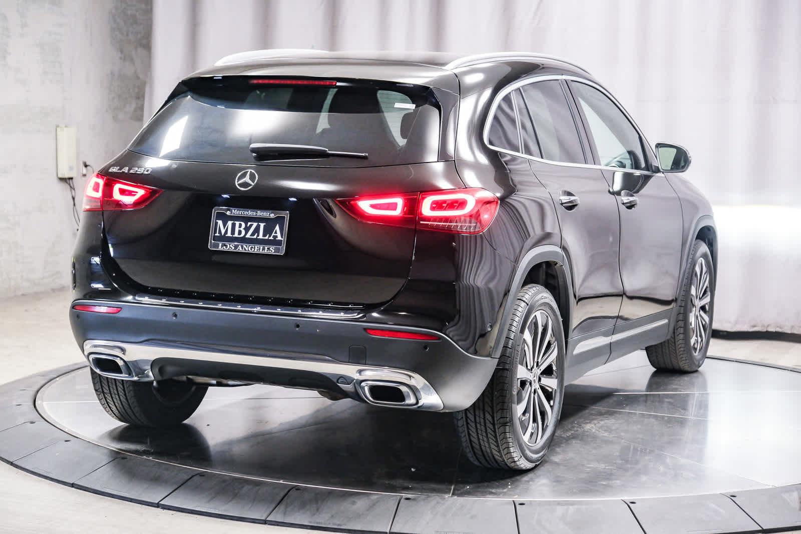 Certified 2023 Mercedes-Benz GLA 250 image 4
