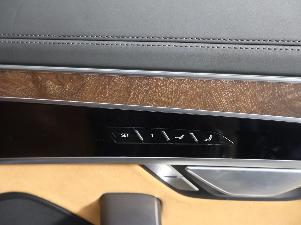 Used 2023 Audi A8 L 3.0T image 43