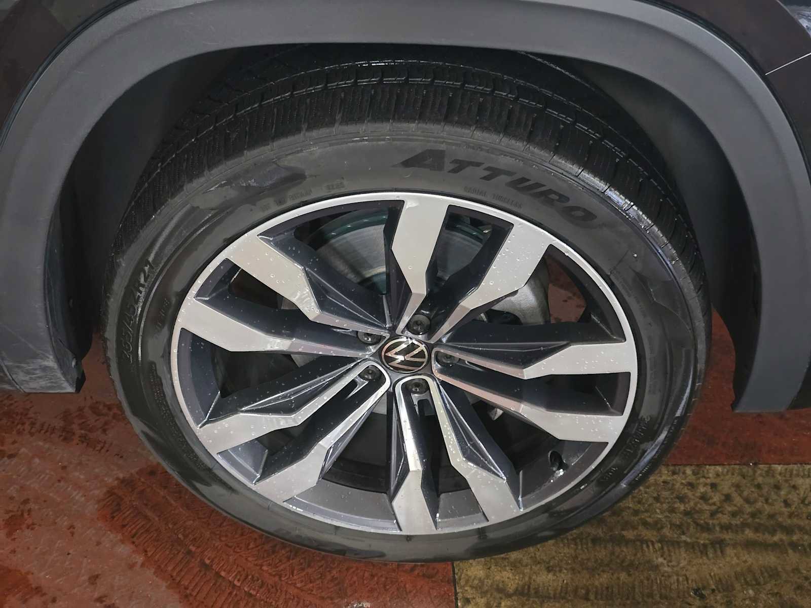Used 2022 Volkswagen Atlas SEL Premium AWD/4WD image 9