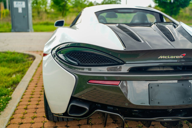 Used 2017 McLaren 570S Coupe RWD image 46