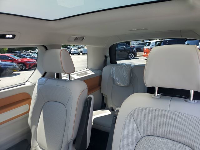 New 2025 Volkswagen ID. Buzz Pro S Plus image 14