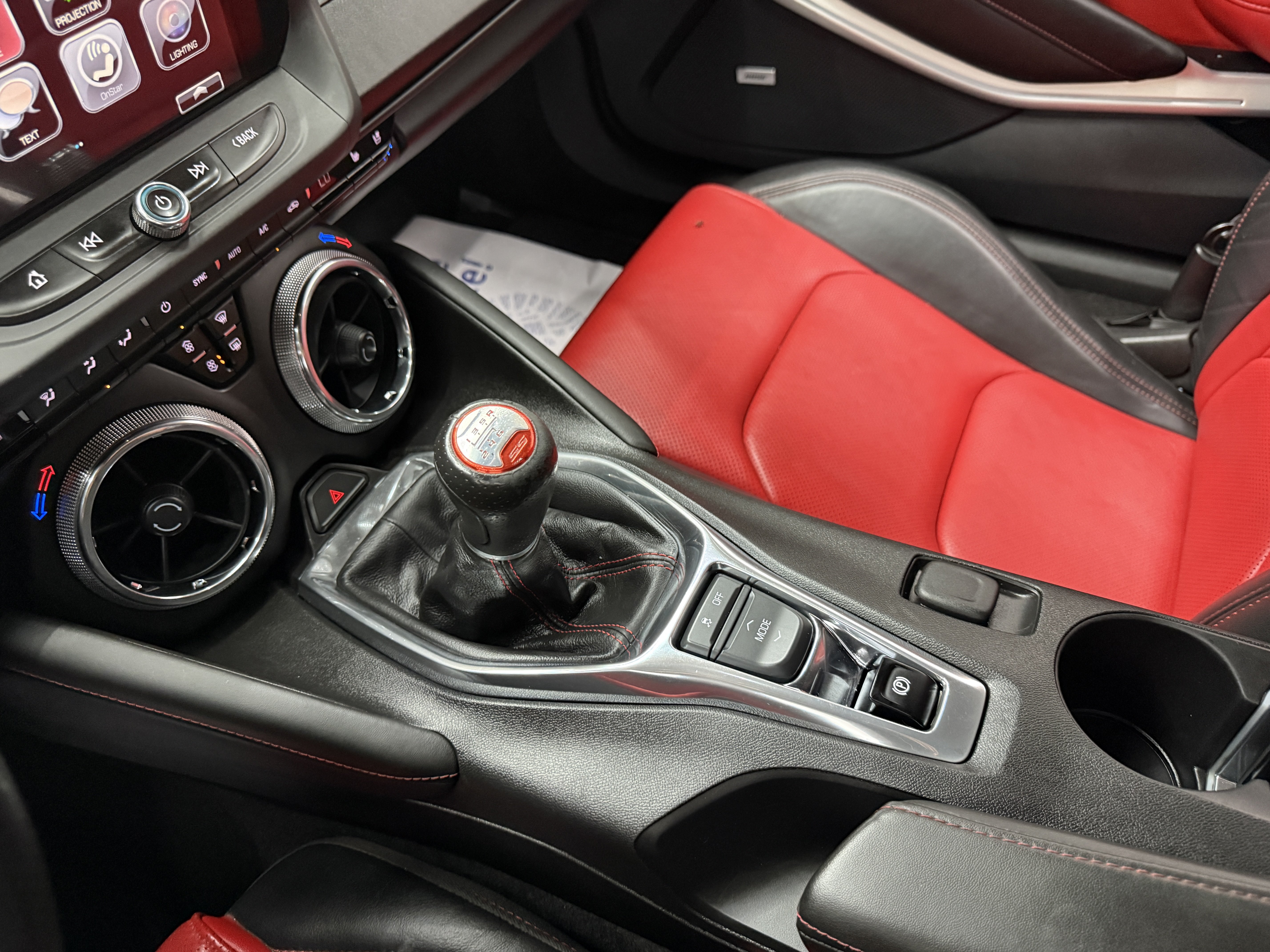 Used 2016 Chevrolet Camaro SS RWD image 19