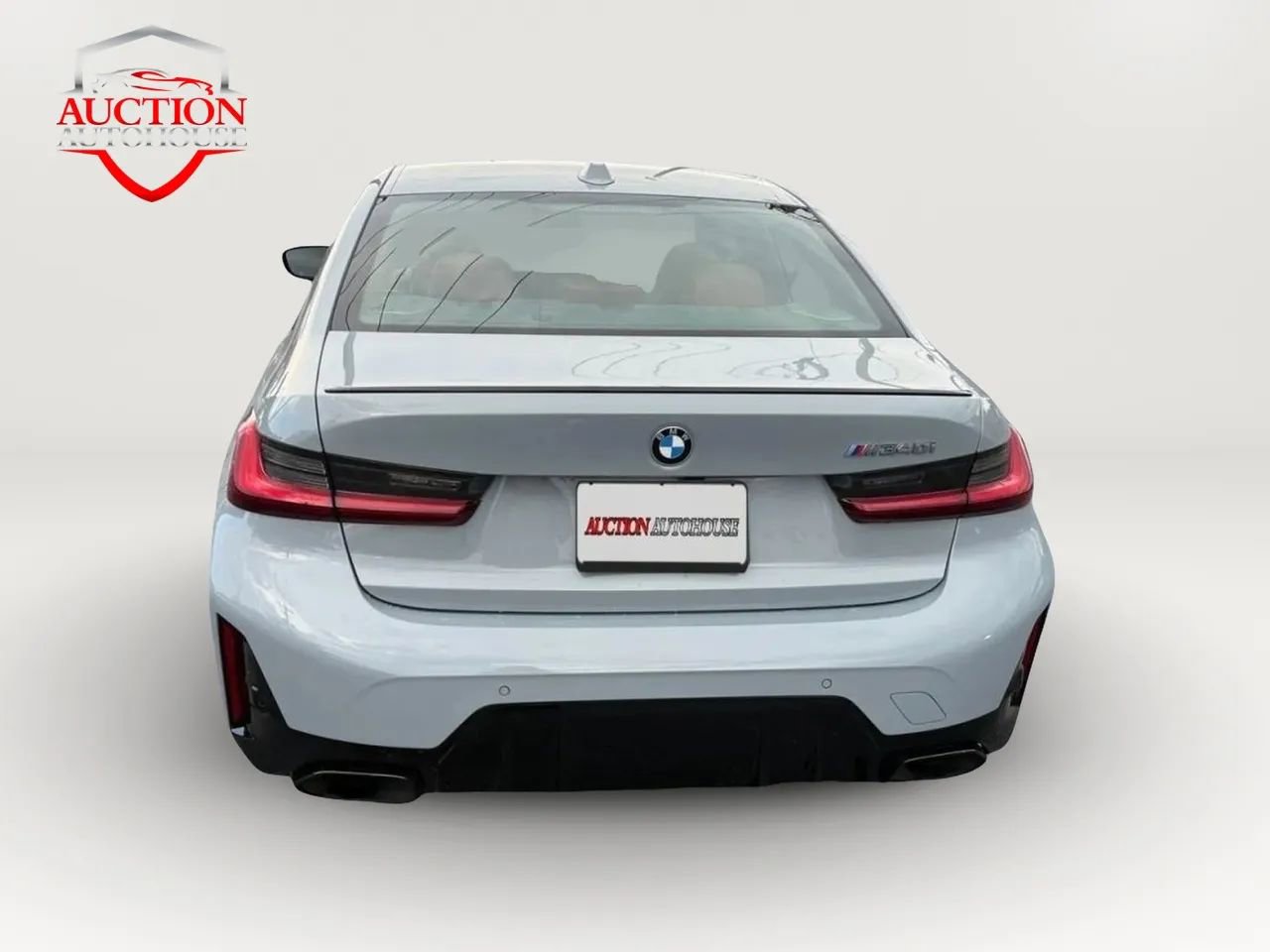 Used 2024 BMW M340i w/ Premium Package image 5