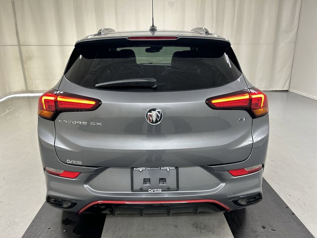 Used 2020 Buick Encore GX Essence w/ Sport Touring Package FWD image 20
