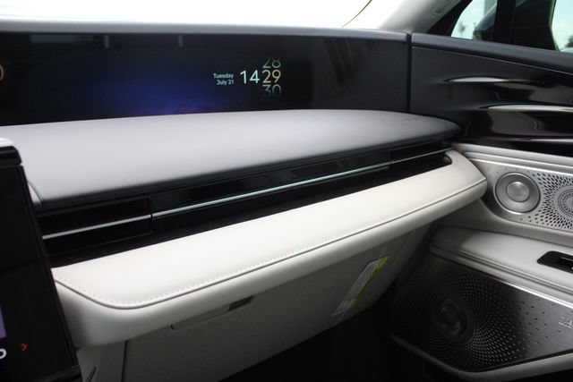 New 2026 Lincoln Nautilus Reserve AWD/4WD image 21