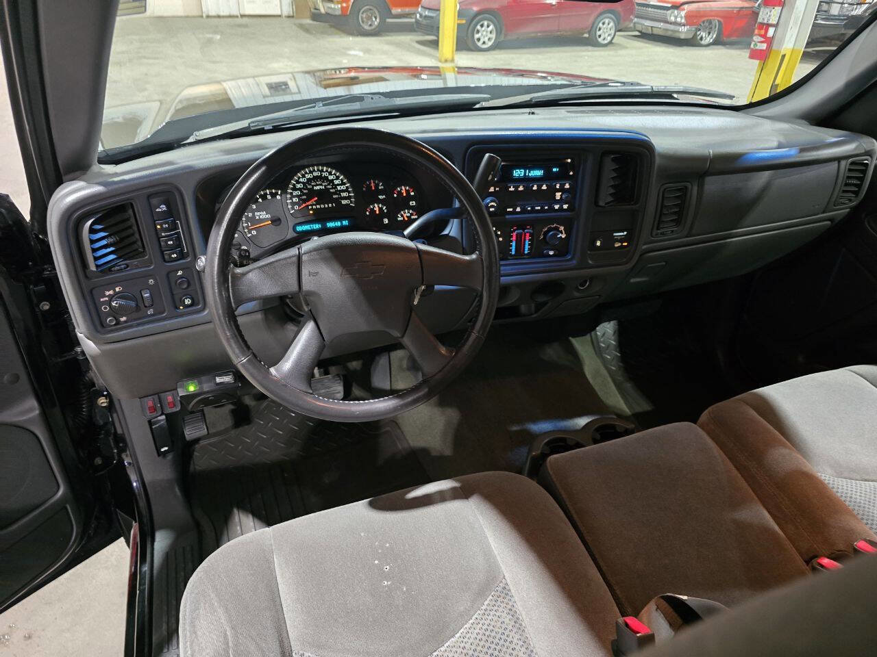 Used 2007 Chevrolet Silverado 2500 LT w/ Snow Plow Prep Package image 33
