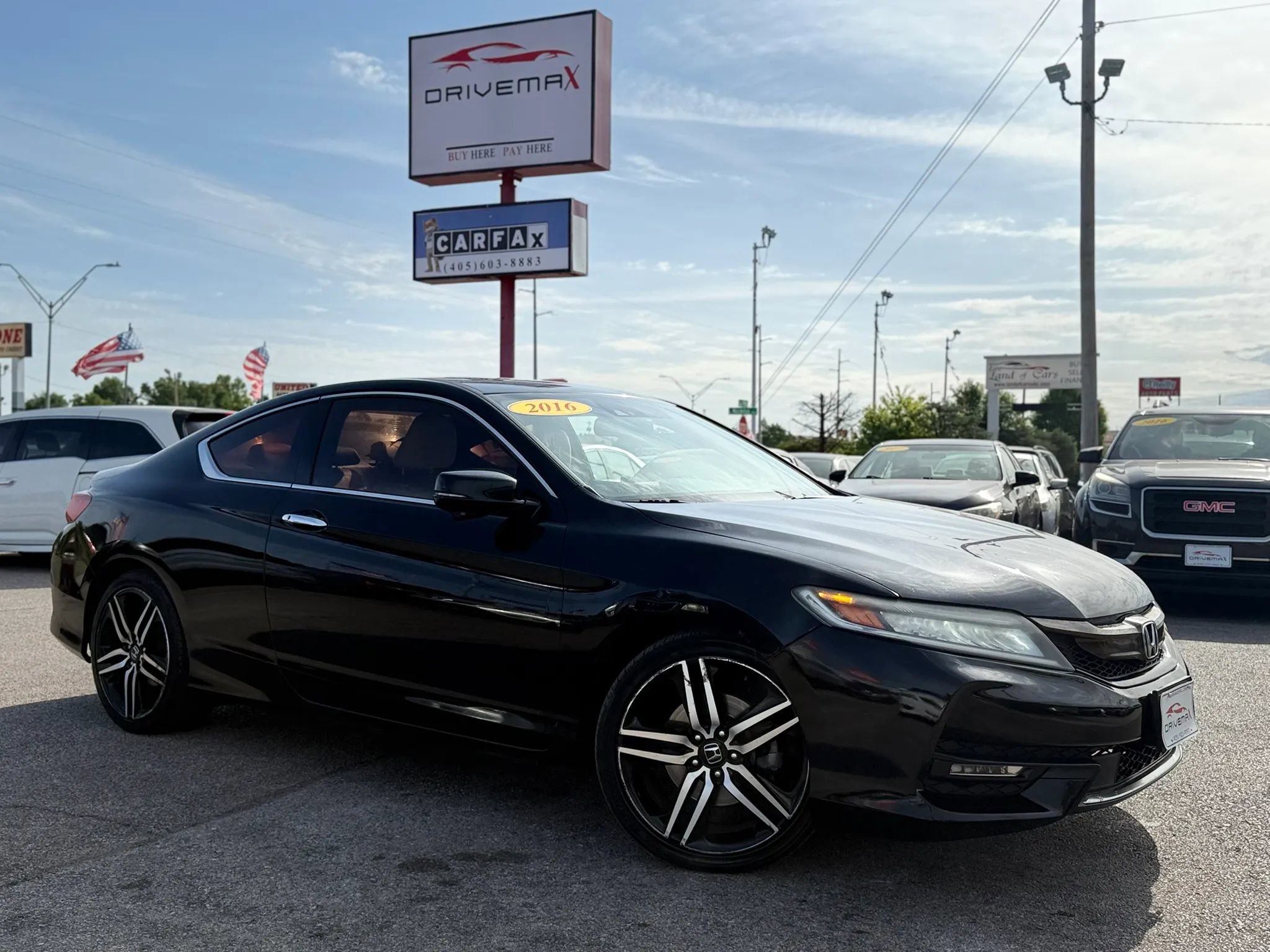 Used 2016 Honda Accord Touring image 2