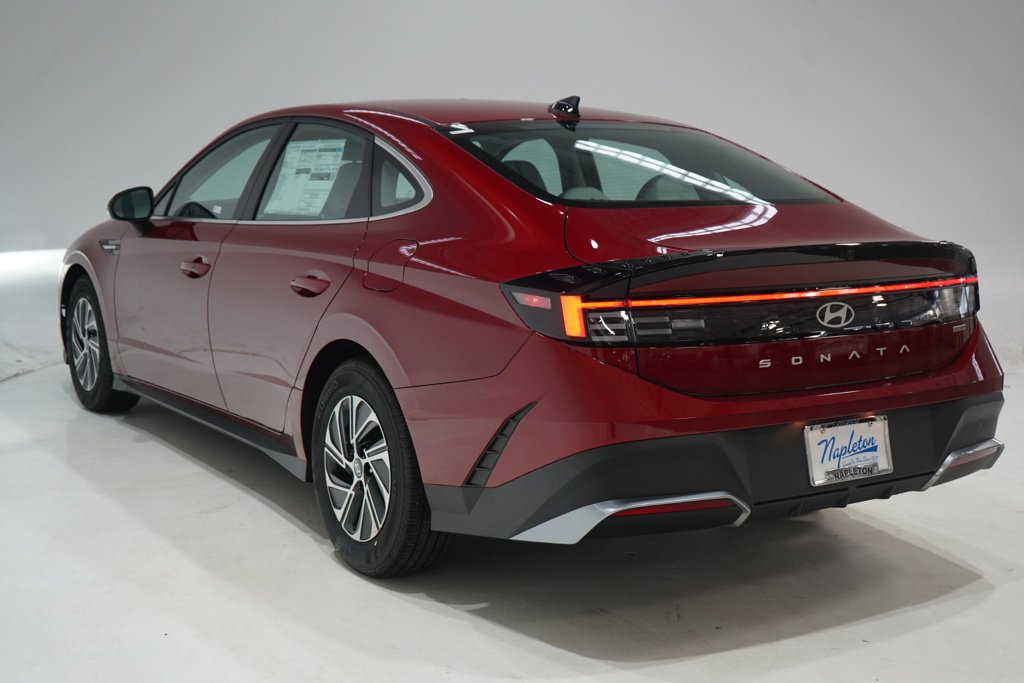 New 2026 Hyundai Sonata Blue FWD image 5