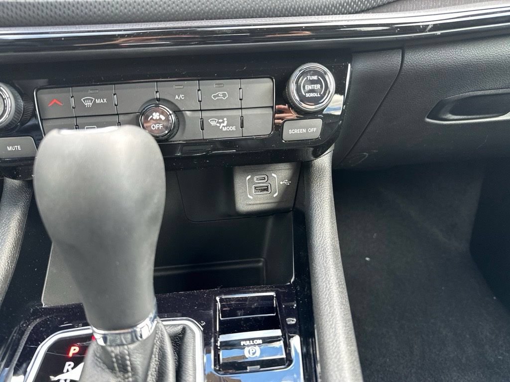 New 2026 Jeep Compass Latitude AWD/4WD image 30
