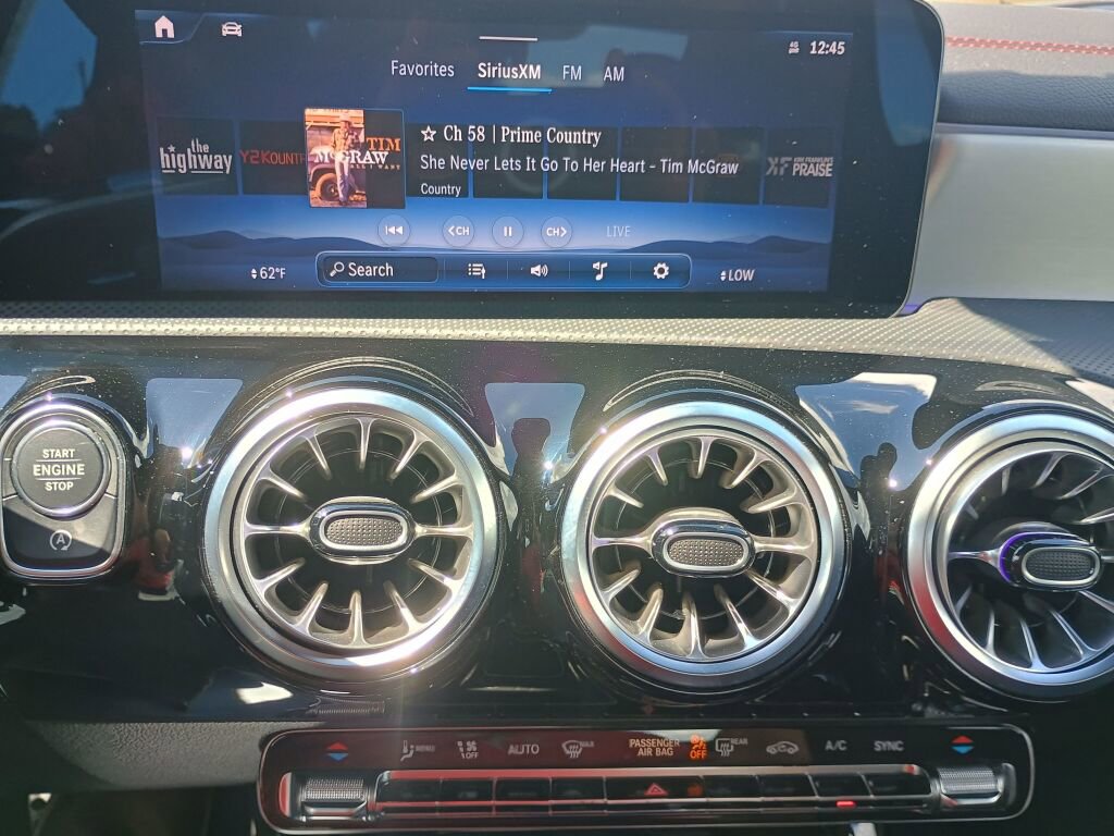 Certified 2025 Mercedes-Benz CLA 250 4MATIC image 15