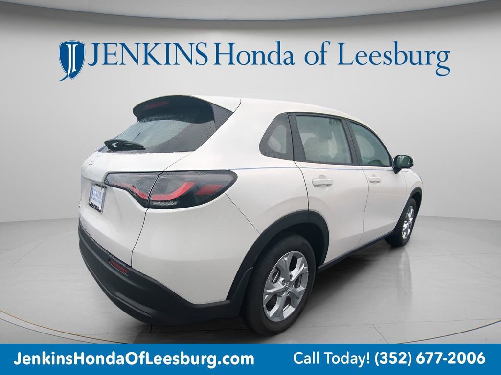 Certified 2024 Honda HR-V LX image 4