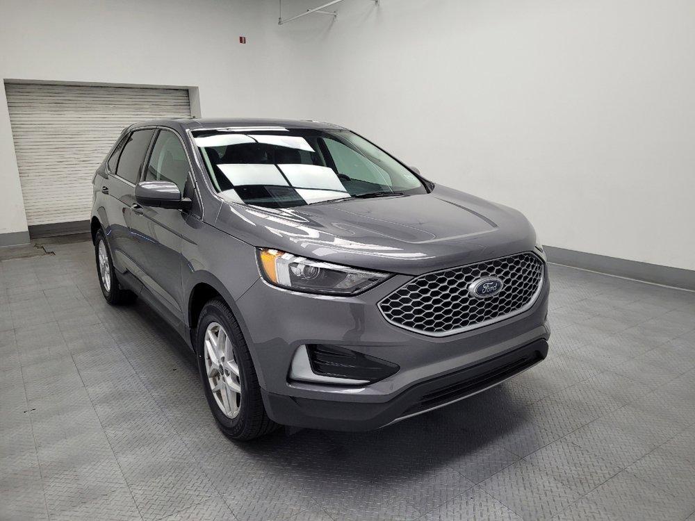 Used 2024 Ford Edge SEL image 13