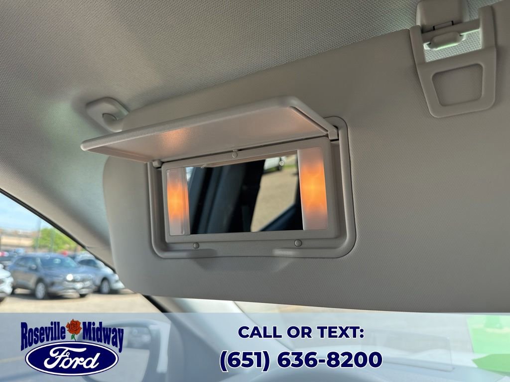 Used 2023 Ford Escape Platinum w/ Premium Technology Package AWD/4WD image 21