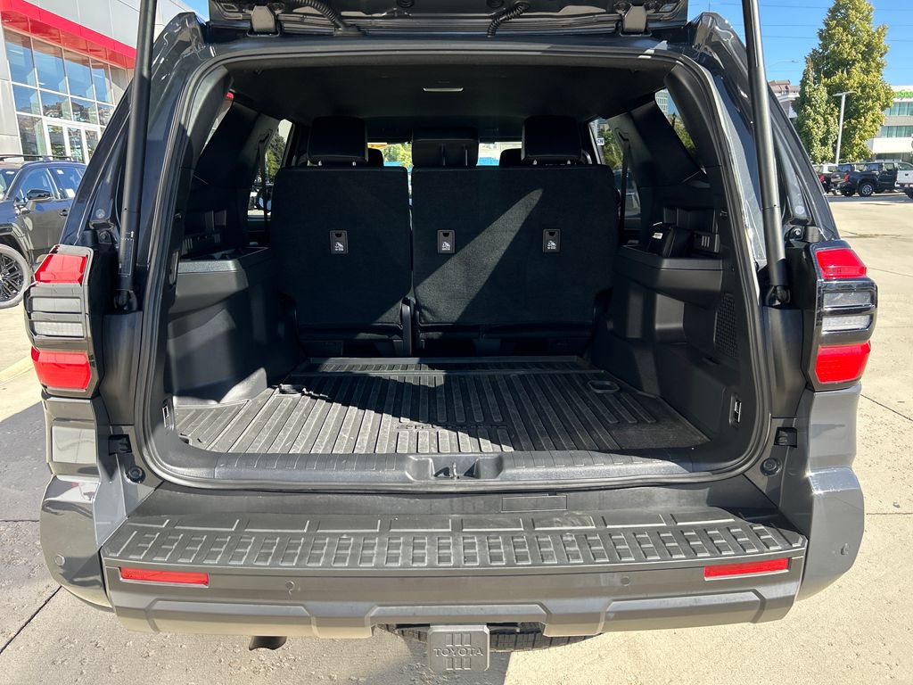 Certified 2025 Toyota 4Runner TRD Off-Road Premium AWD/4WD image 5
