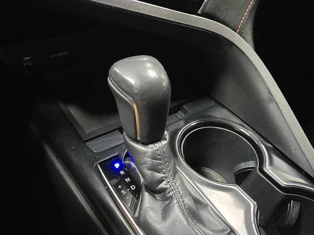 Used 2018 Toyota Camry SE image 26