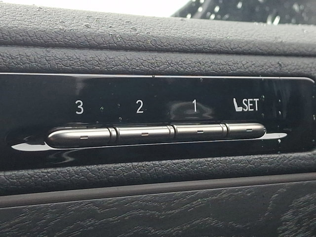 New 2026 Lexus LX 700h Luxury image 15