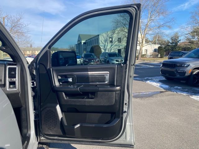 Used 2022 RAM 1500 Classic Warlock w/ Ceramic Gray Warlock Package image 30