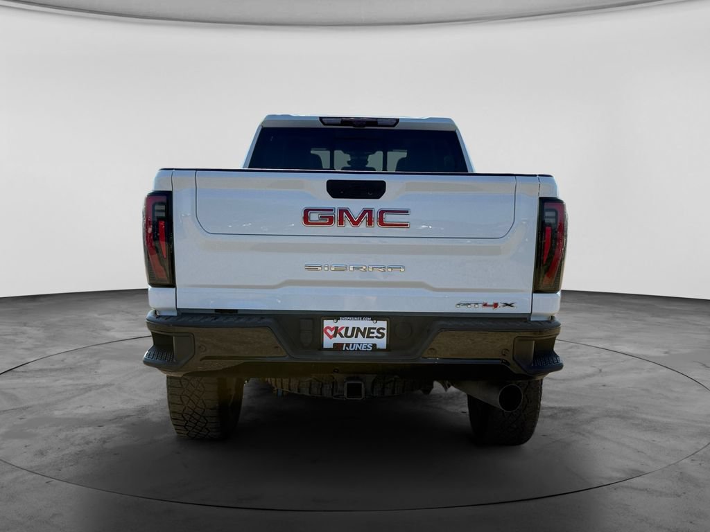 Used 2024 GMC Sierra 2500 AT4X AWD/4WD image 9