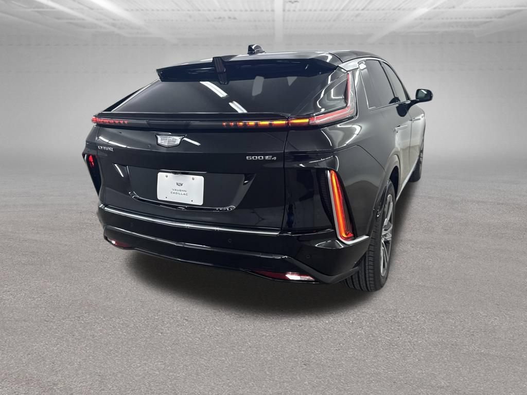 New 2026 Cadillac Lyriq Luxury AWD/4WD image 10