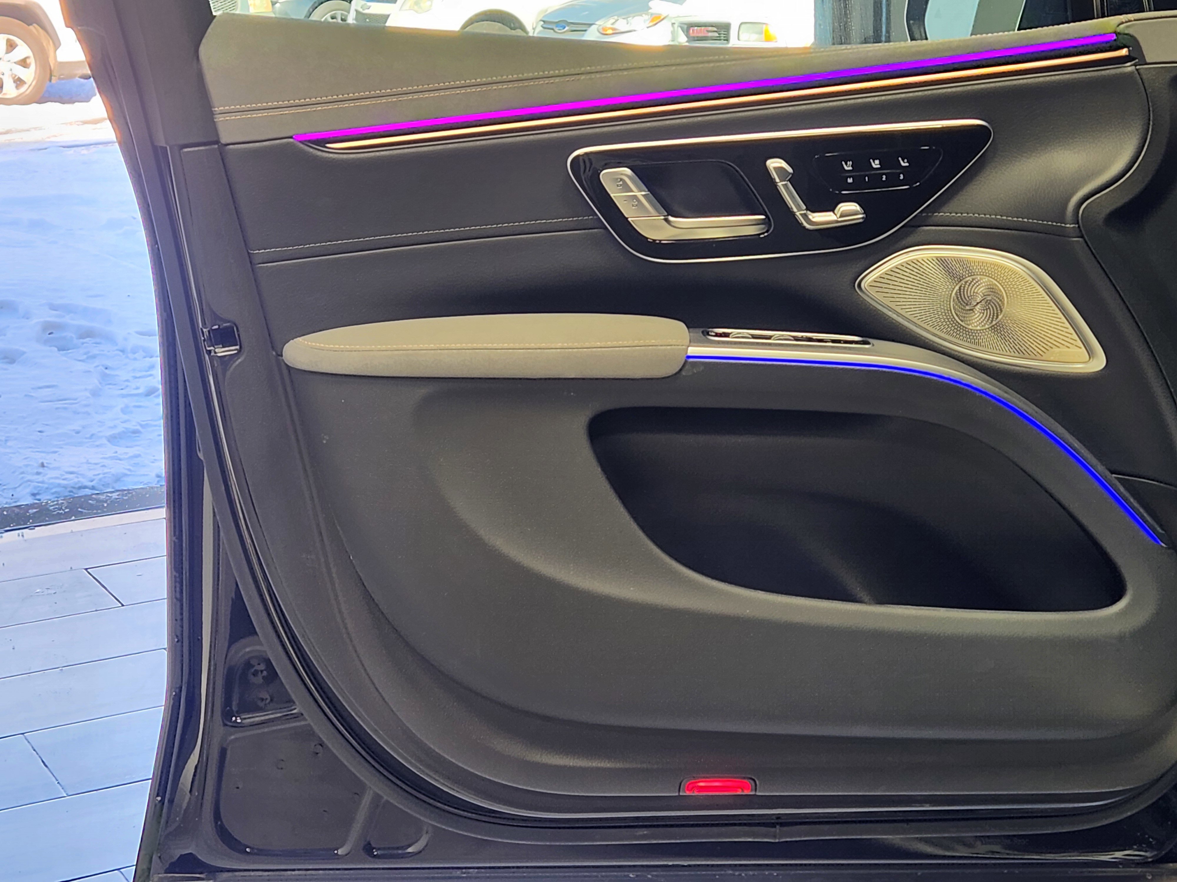 Used 2024 Mercedes-Benz EQS 450+ SUV image 10