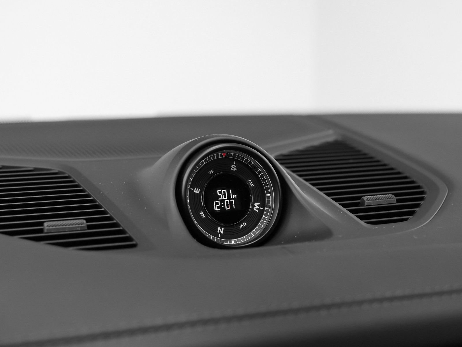 New 2026 Porsche Cayenne E-Hybrid Coupe AWD/4WD image 47