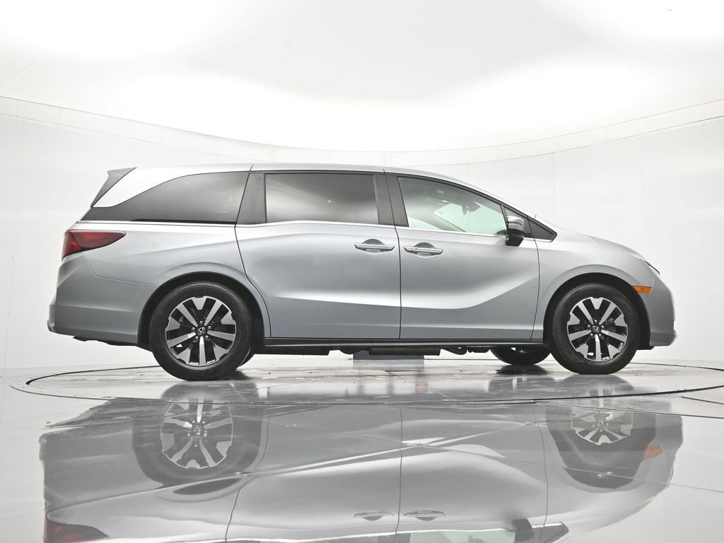 Used 2025 Honda Odyssey EX-L image 41