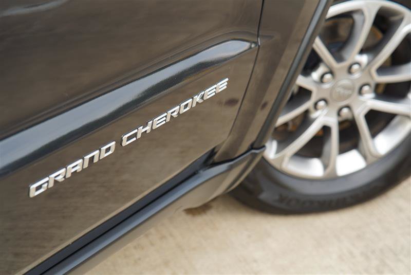 Used 2015 Jeep Grand Cherokee Limited w/ Luxury Group II AWD/4WD image 21