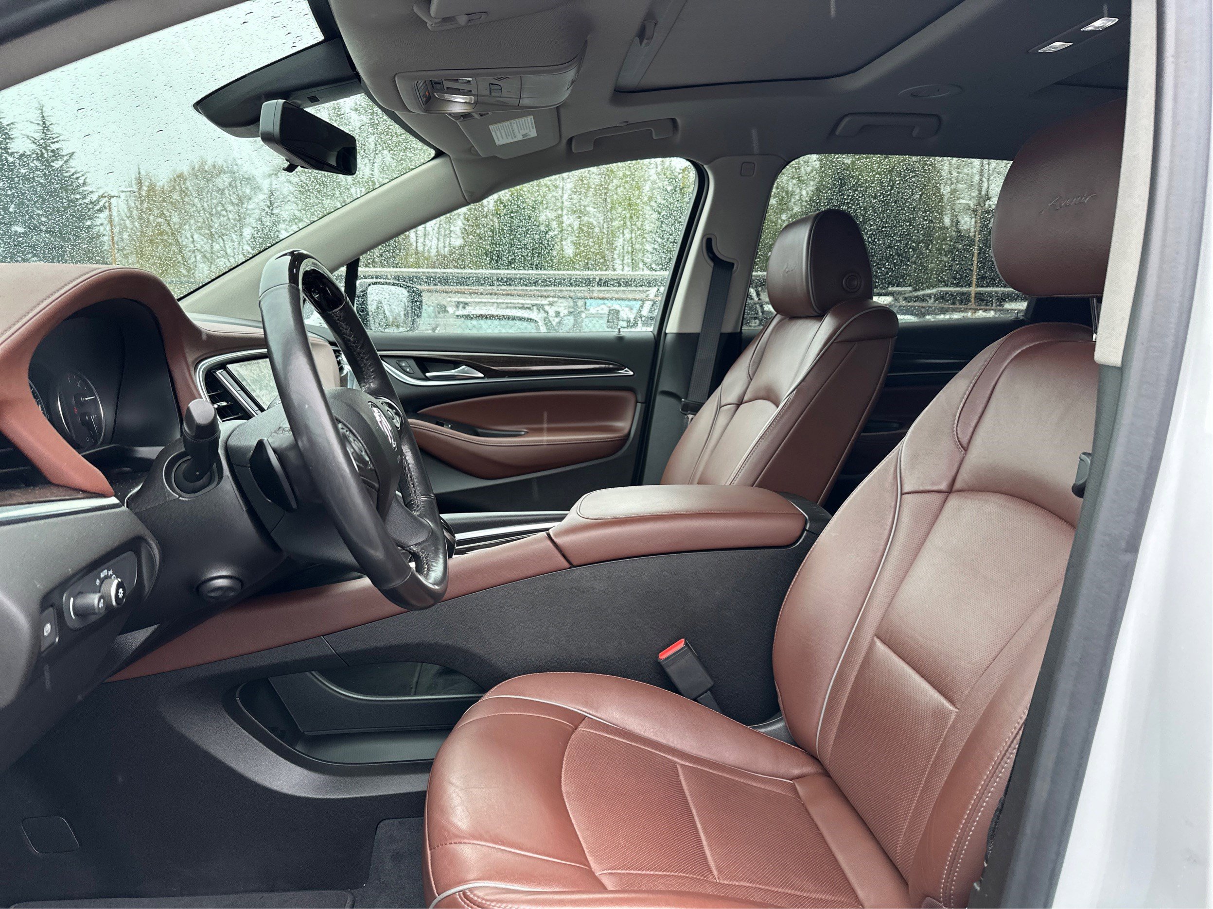 Used 2021 Buick Enclave Avenir w/ Avenir Technology Package AWD/4WD image 9