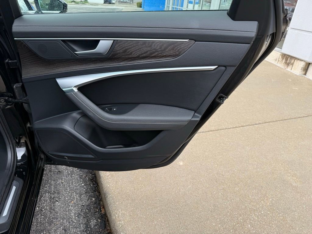 Used 2023 Audi A6 Premium Plus w/ Premium Plus Package image 38